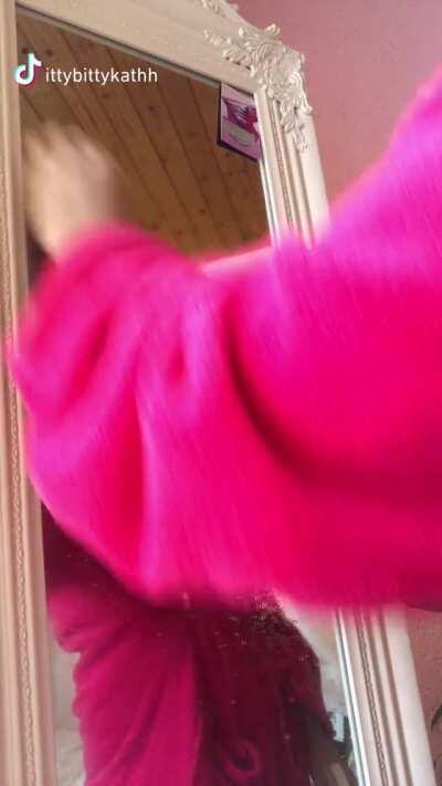 I tried the wipe it down challenge! My transitions aren’t perfect but I still hope you enjoy! :)