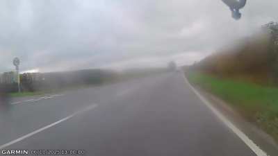 Car nearly takes out cyclist