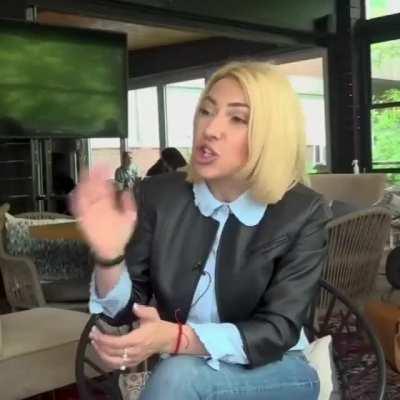 Želim da iskopam oči, hvala kraljice krindža