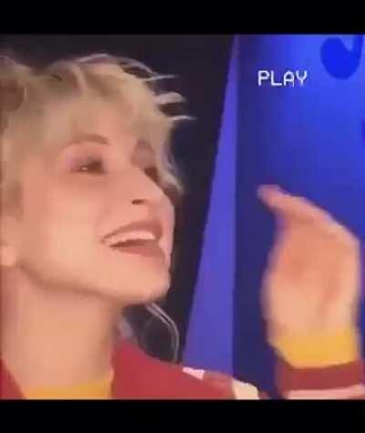 I normally hate these fan cam things, but this is real nice 😍