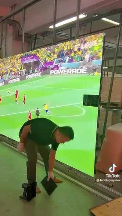 Replacing the panels in a tv