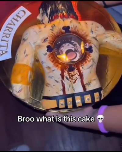 no way somebody made this cake