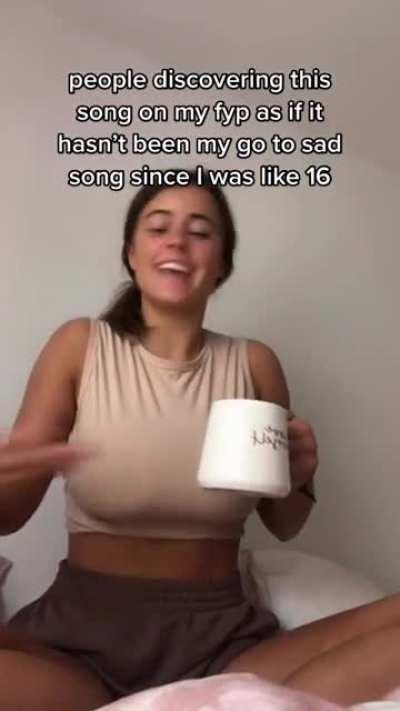 Deleted tiktok with nips 👀