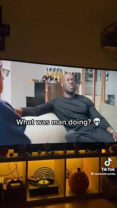 Louis Theroux got the Grime Slang on point. 🔥🔥🔥