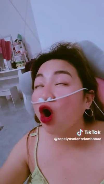 woman pretends to be terminally ill