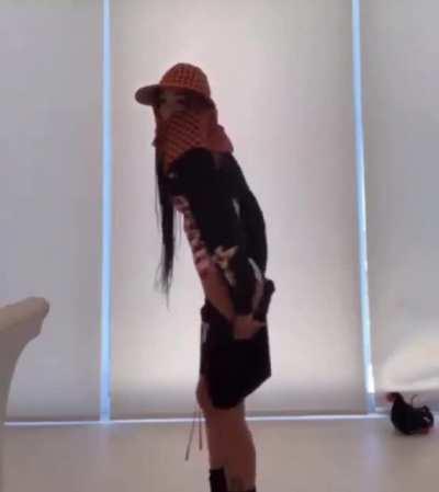 rare coi twerk vid🫡