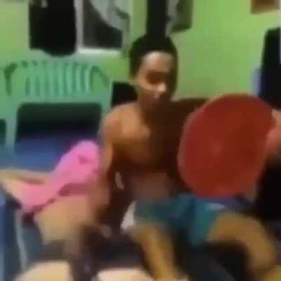 Woods e Cebola indo até o Subway... 👊😎