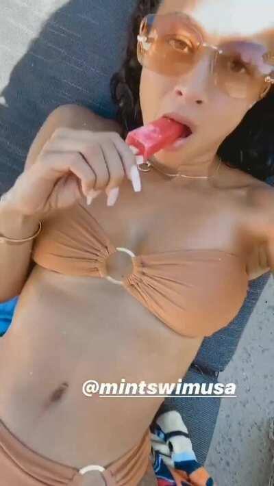 Showcasing that hot Mintswim Body