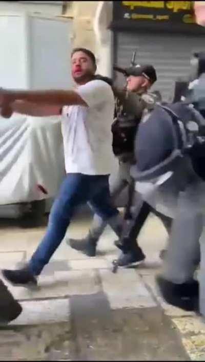 هلا حبيبي، يلعن ابو شواربك