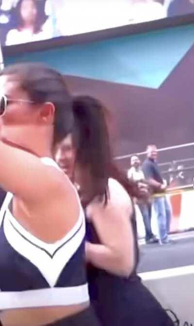 We must pay homage to her underarms