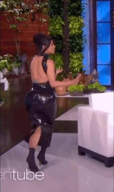 Love to watch her leave