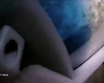 Who is the bigger idiot here?