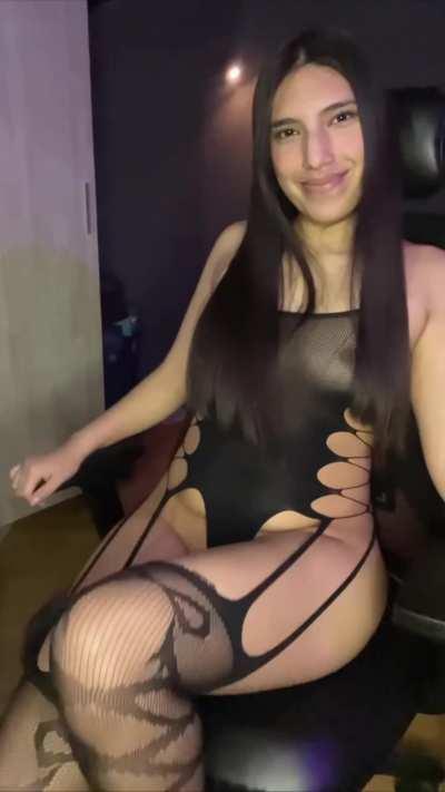 Just a warning before we start, I am a needy bitch 💋