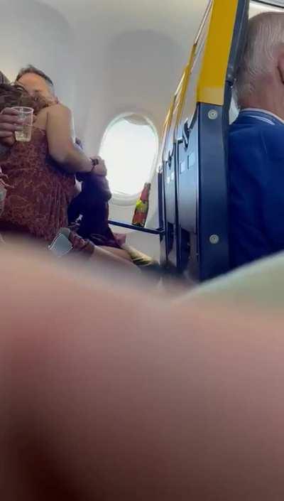 Airplane Blowjob…nobody’s going to notice