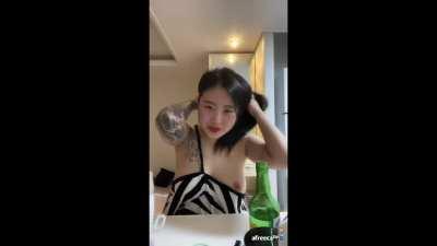 Unexpected by greyzor