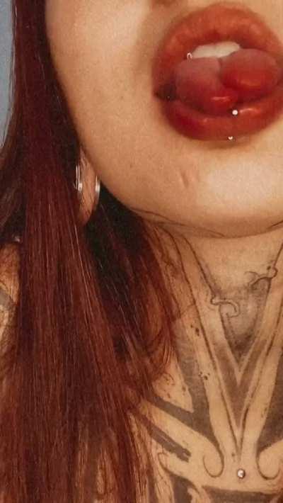 In a 1 - 10 scale. How fuckable am I?