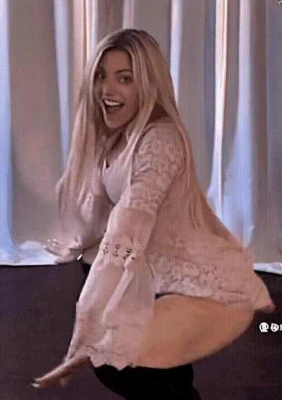 Imagine Alexa Bliss on top