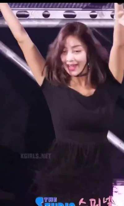 Twice Jihyo huge boobs
