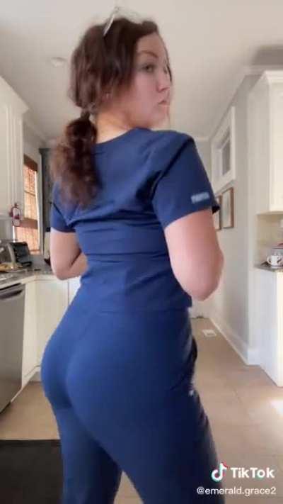 👀🍑