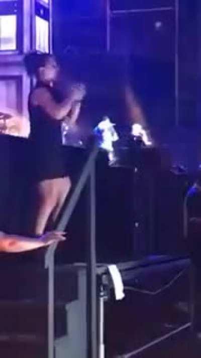 Sign language interpreter for Eminem