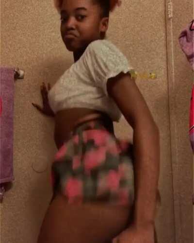 TropixalTaste someone get her Content