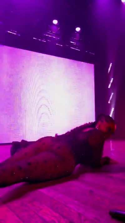 Chloe bailey….good lord😻