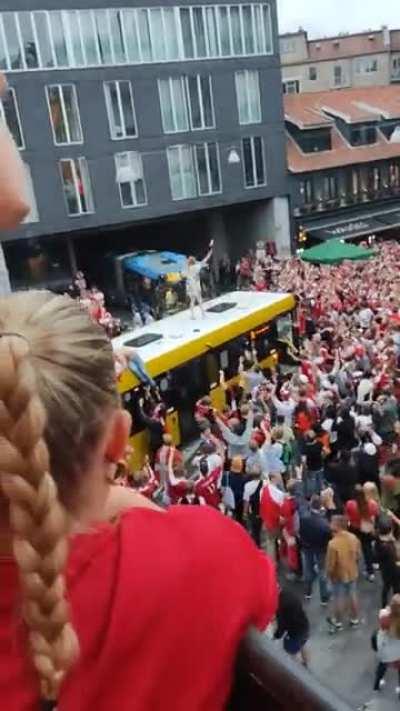 Når Sverige dukker op til landsholdsfest.