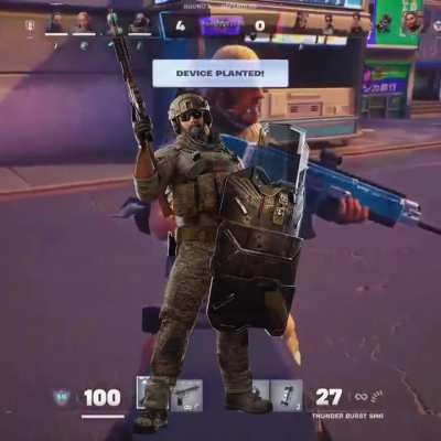 Blackbeard decided he wanted to play some Fortnite lol.