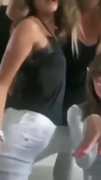 Who’s got your vote? Chose wisely 🇬🇧⚔️🇫🇮