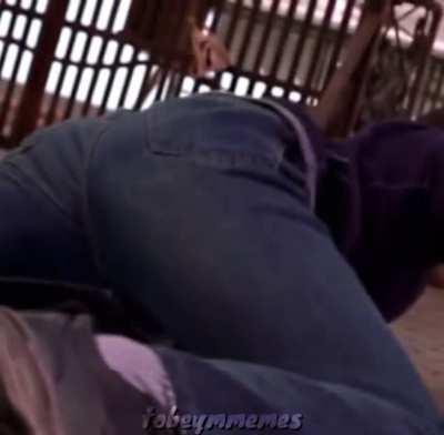 Put your lips on the X