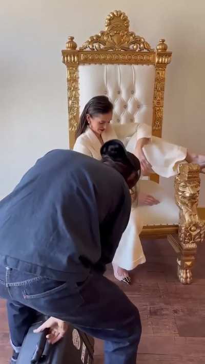 BTS victoria beckham show 27 september 2024