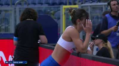 Beat me up mommy 😵‍💫