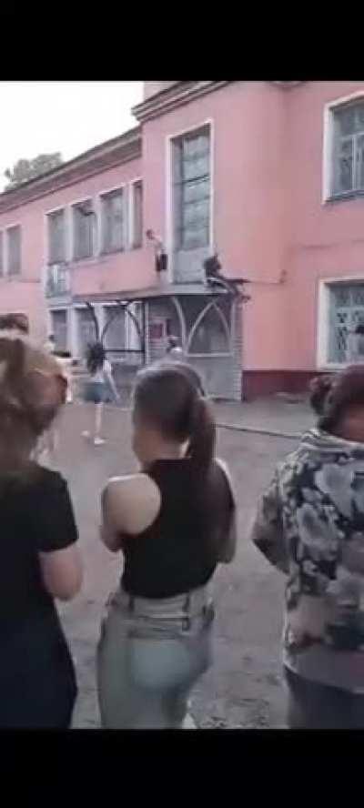 Произошла суета. [Подробности в комментарии]