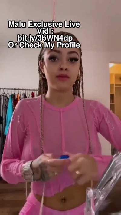 Malu Exclusive Live Vid In The Commen