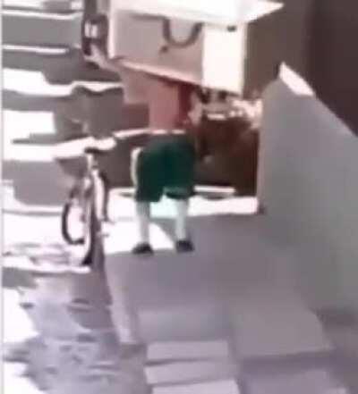 Like and subscribe if u a crackhead