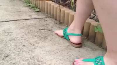 Crush sandal flat thong amateur