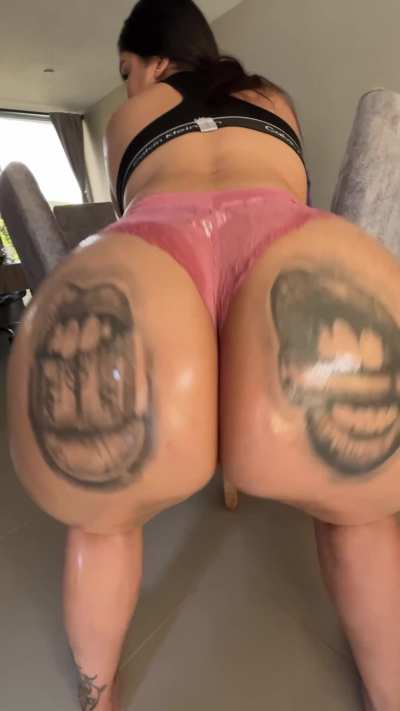 Yahara Durango (@yaha.duran96)