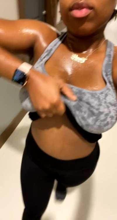 Ever fucked a thick girl like me?