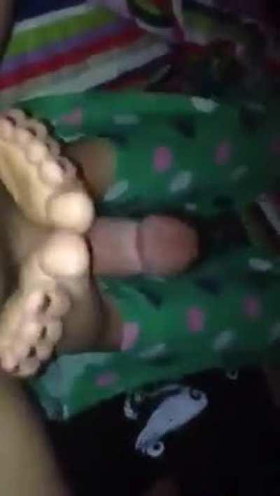 Finally Convinced my Friends little sis to give me a footjob