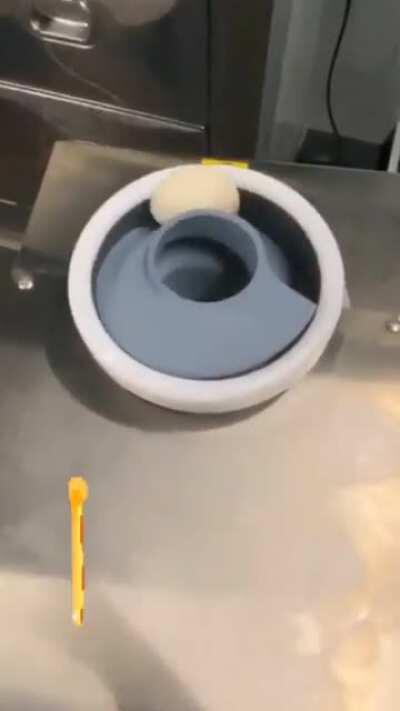 Dough rounder rounding dough balls