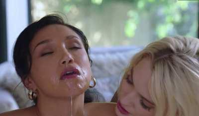 Kenna & Vicki’s long and sexy cumswap session