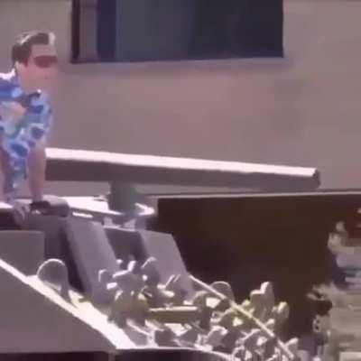 Gold digger exterminator