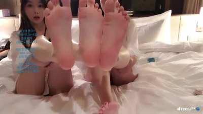 언제나맑음♪ (@poopoo01) & 민트양 (@q6q5wk1c)