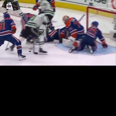 In the right place at the right time! Marchment vs. Cheeks