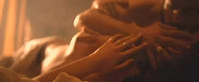 Maeve( Emma Mackey) from sex ed