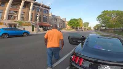 Cunty cyclist asks a driver if he's experiencing toxic masculinity.