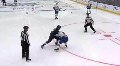 Brandon Tanev vs Conor Garland