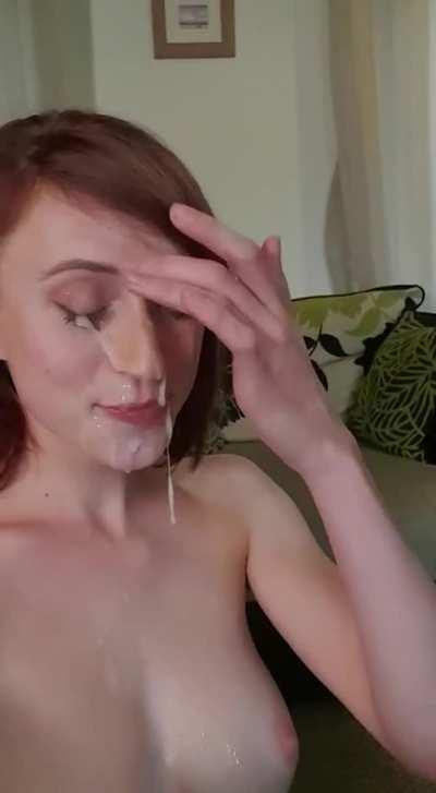 Now that's a facial! 💦😝