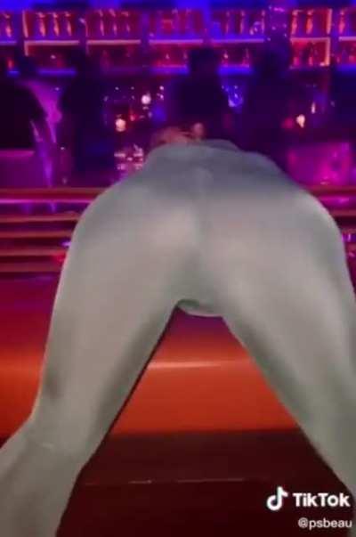 Ariiiii 😩 Ari 😩😩😩