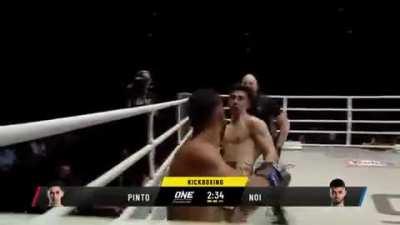 Exciting moments and exchanges in Adam Noi vs Victor Pinto